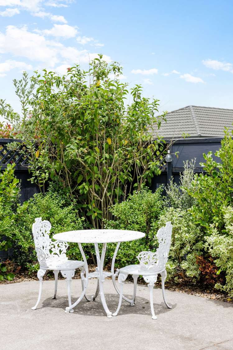 6 Limousin Place Grandview Heights_13