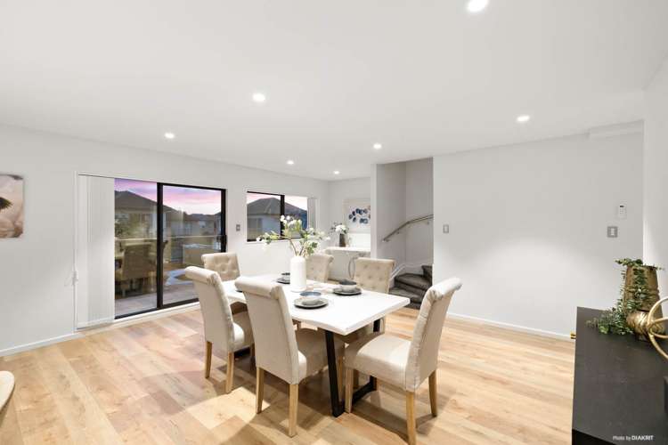 109 Bordeaux Parade Te Atatu South_9