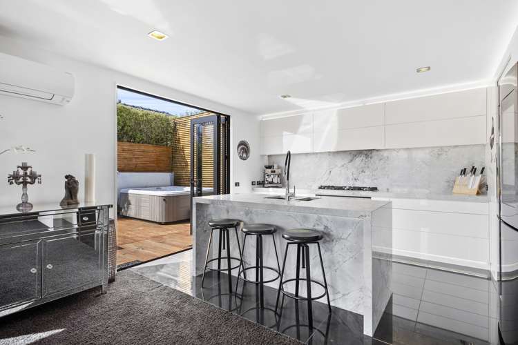 49 Shandon Road Vauxhall_6