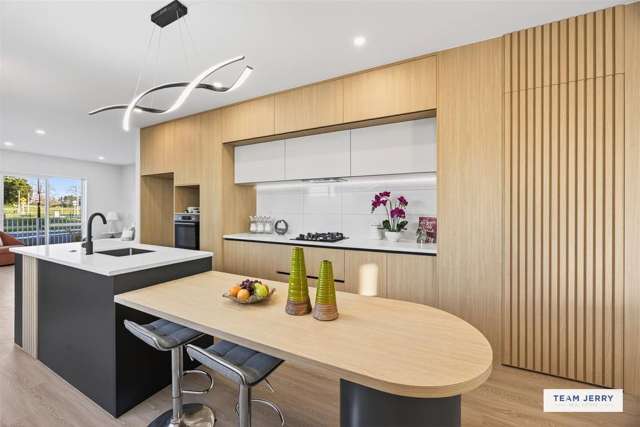 Spacious and Luxurious Modern Living