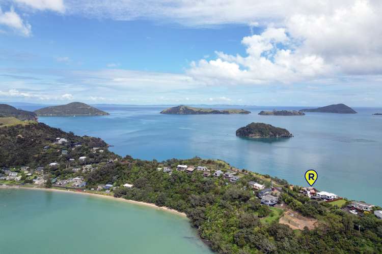 1980 Wyuna Bay Road Coromandel ThamesCoromandel Houses for Sale