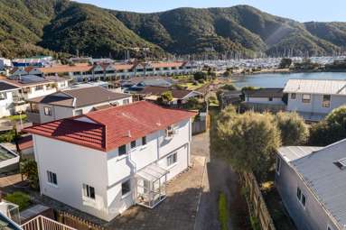 295F Waikawa Road_1