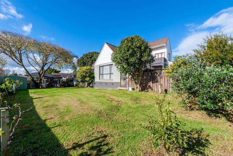 8 Austin Brave Place Favona_6