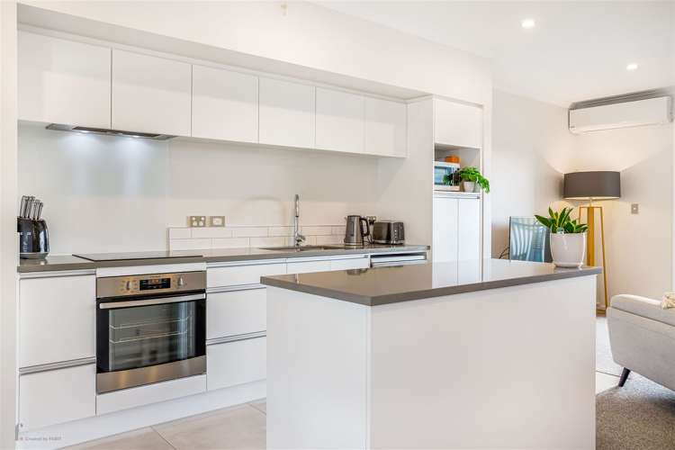 8 Raranga Lane Hobsonville_10