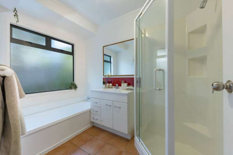 36a Highland Avenue Titirangi_10