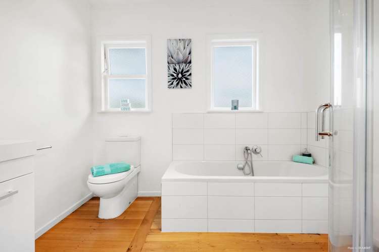 103 Captain Scott Road Glen Eden_11