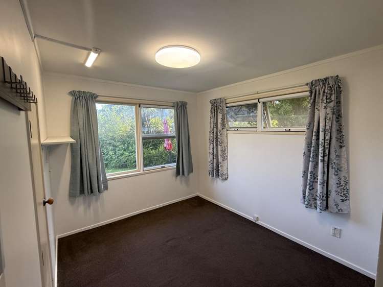 14 Heather Place Sunnynook_11