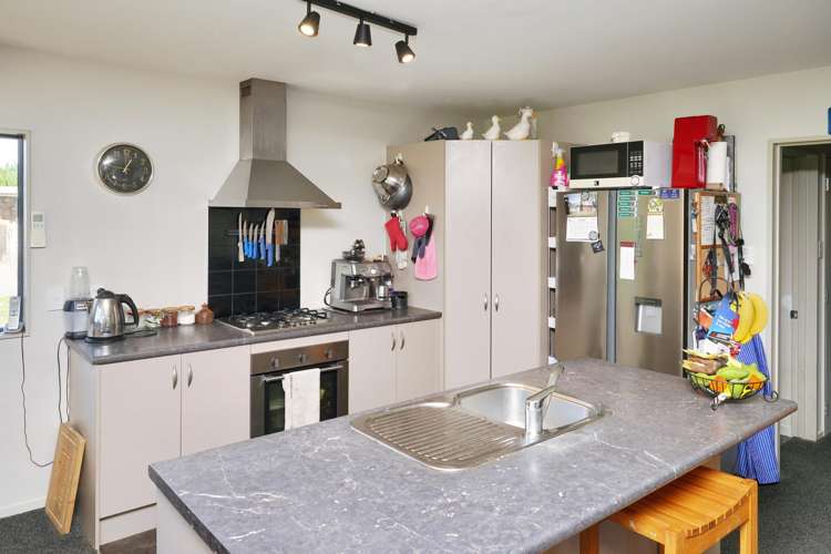 1122 Poyntzs Road West Eyreton_12