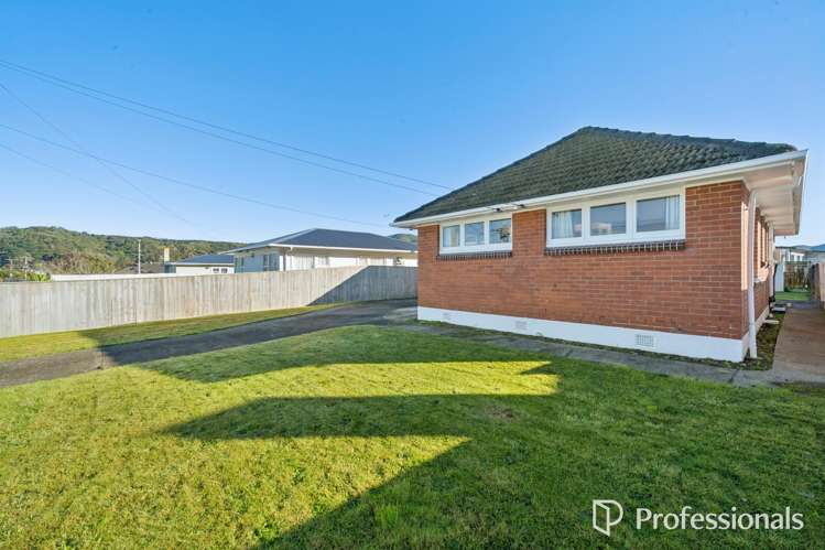 38 Russell Road Wainuiomata_24