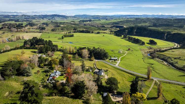 3503 Porangahau Road Porangahau_10