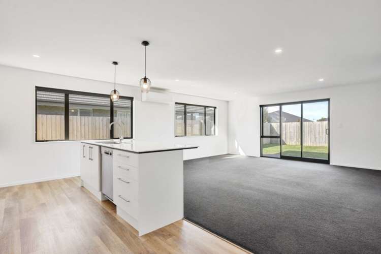 4 Shrimpton Avenue Woodend_6