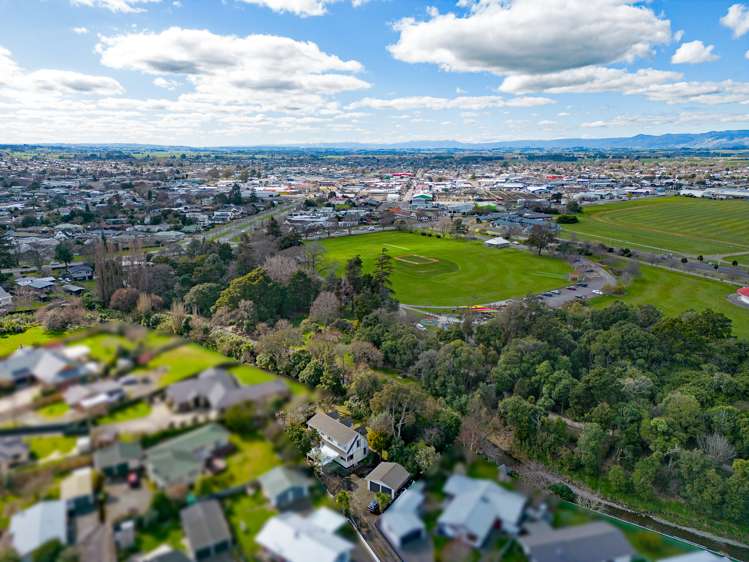 16 Ferndale Place Feilding_24