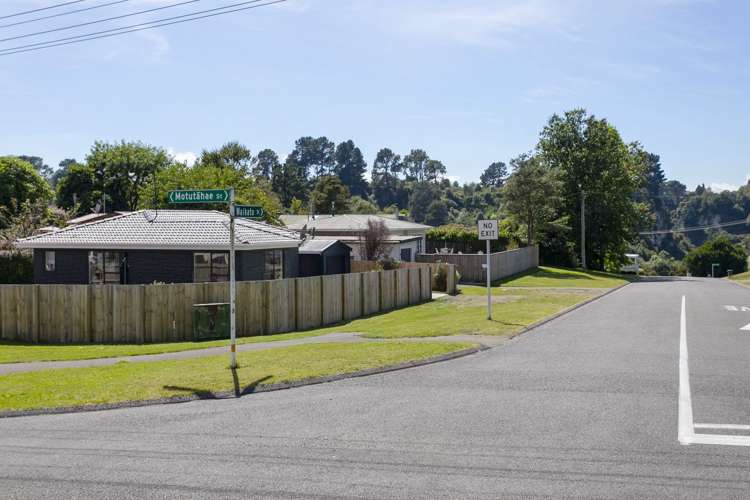 23 Motutahae Street Taupo_19