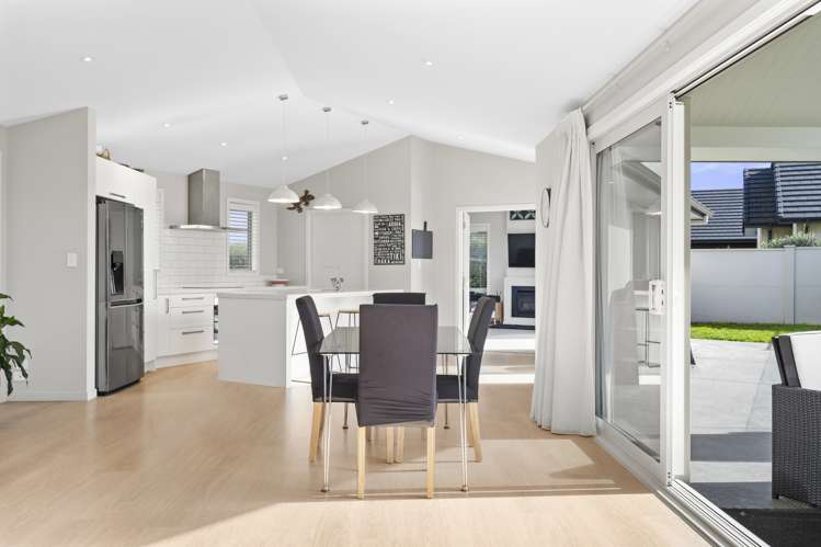 44 Baxter Michael Crescent Cambridge_6