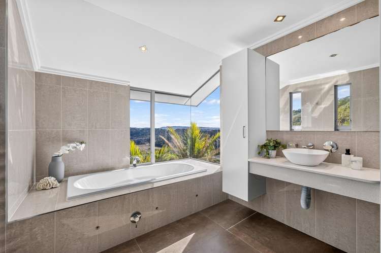 83 Jervis Road Waiwera_14