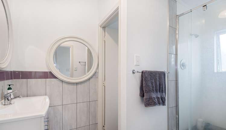 52 Punga Grove Avenue Riverside_21