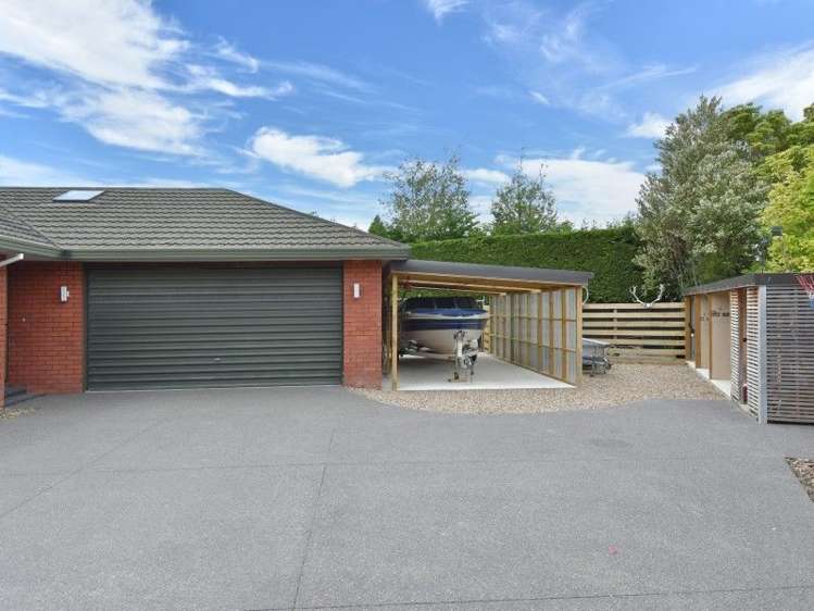 2 Woodglen Drive Woodend_17