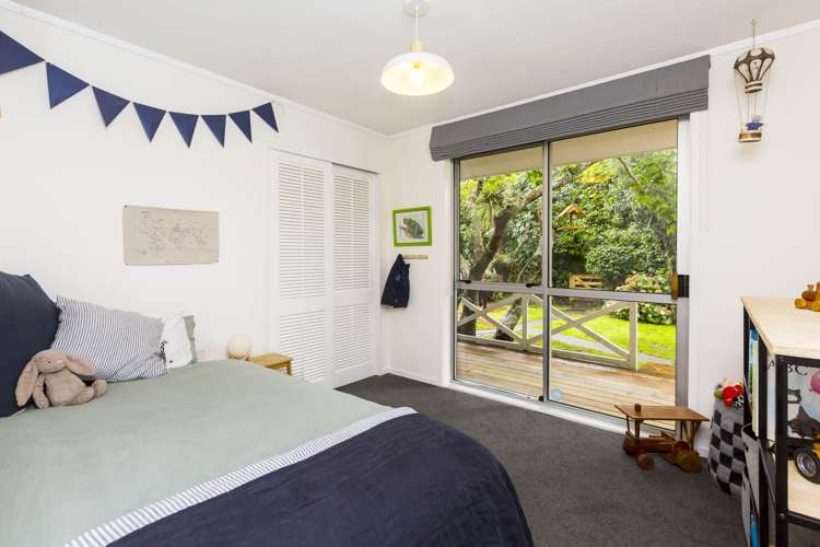 23a Heretaunga Square Silverstream_17