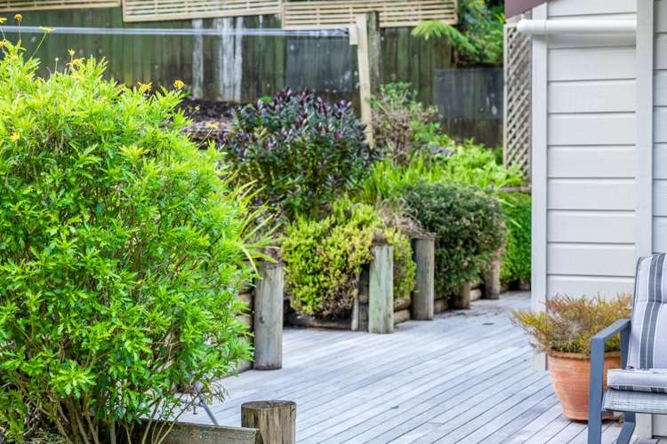 143 Woodlands Park Road Titirangi_10