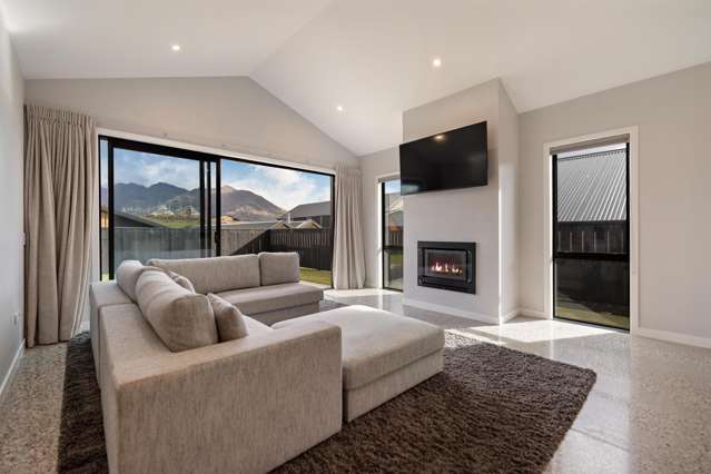 11 Coopworth Road, Hanley's Farm Jacks Point_3