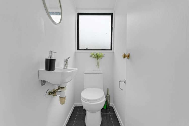 8 Caspian Close New Lynn_14