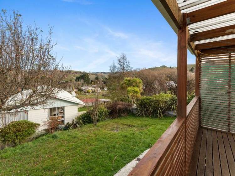 29 Kiwi Road Taihape_13