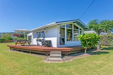 11 Hahei Beach Road_2