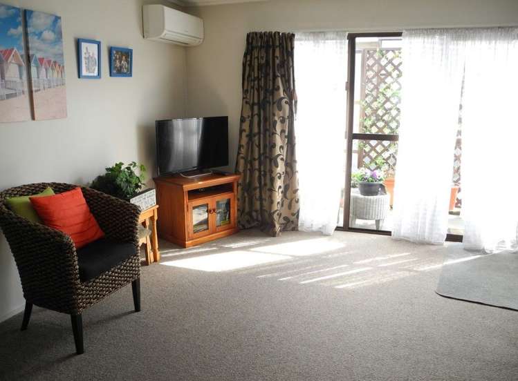 2/38 Elizabeth Street Seaview_2