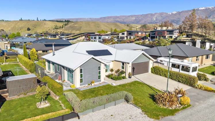 5 Missy Crescent Mount Pisa_20
