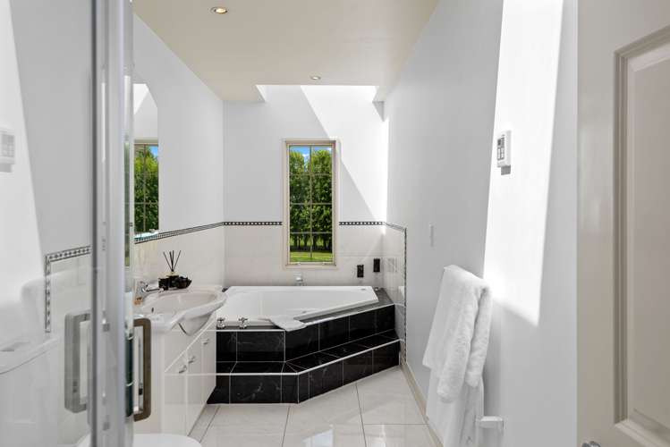 522 Yaldhurst Road Yaldhurst_22