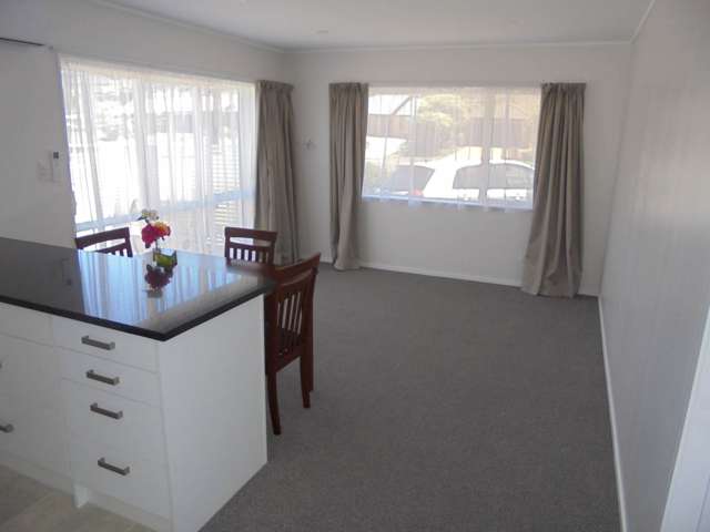 1/99 Lakeside Drive Orewa_2