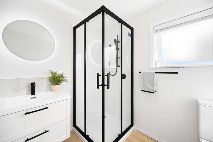 66 Lewis Street Glenview_14