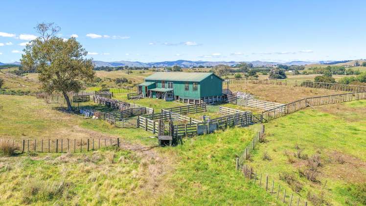 650 Falls Road Maramarua_1