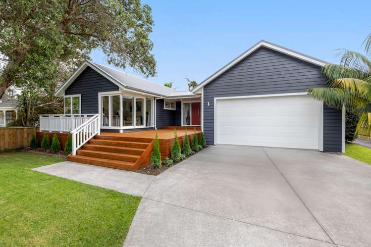 53 Arkles Strand Arkles Bay_24