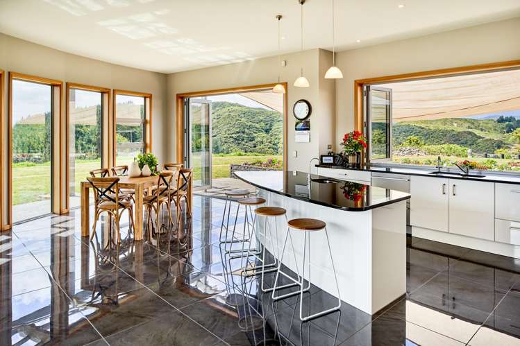 102 Kuku East Road Manakau_10