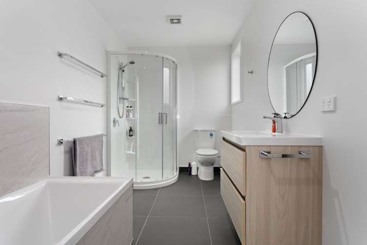 24 Rawinia Place Te Kaha_10