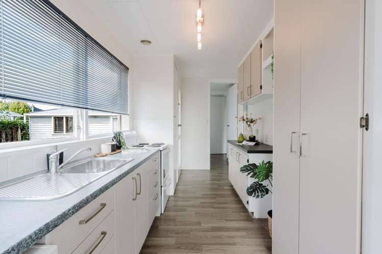 16 Pickering Crescent Chedworth_5