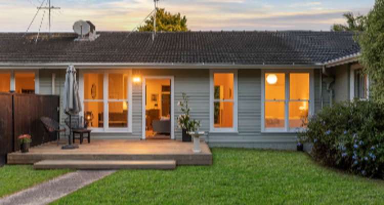 2/93 Saint Heliers Bay Road_0