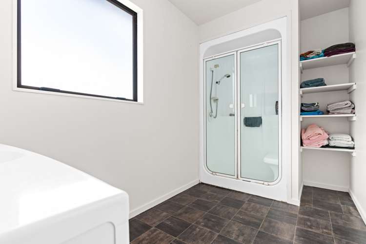 106 Thomsons Road Burnham_9