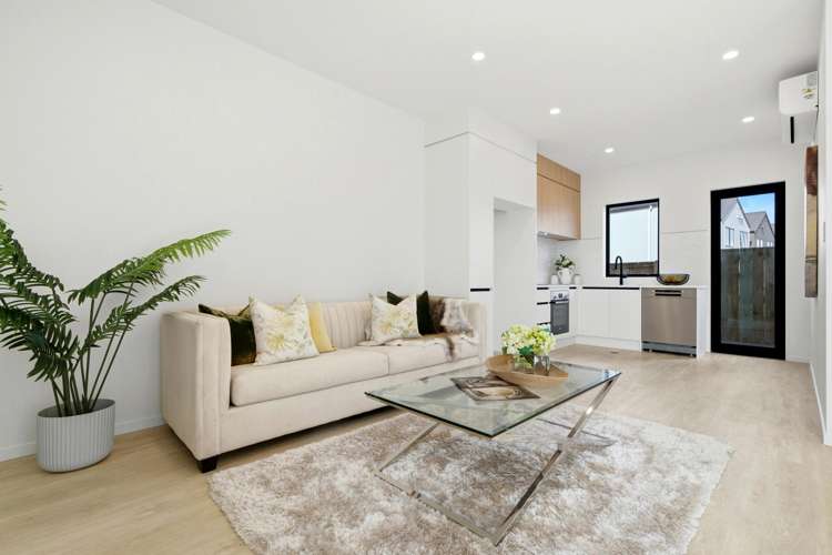 60 & 62 Wavecrest Lane Hobsonville_6