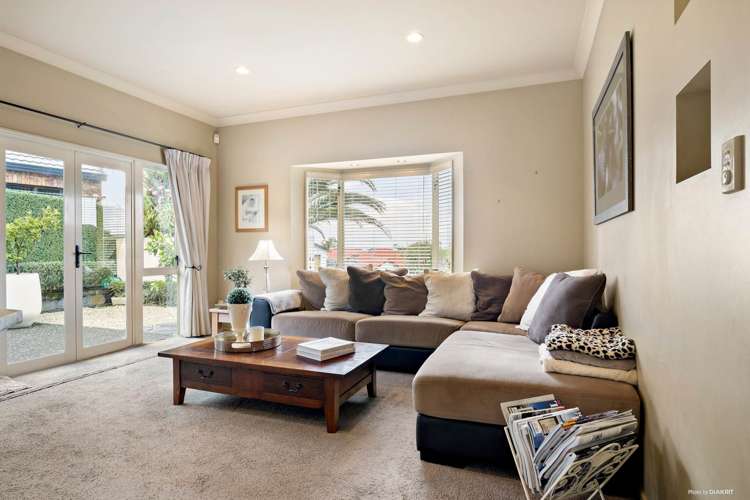 6 Chardonnay Rise Henderson_8