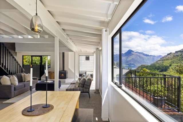 6 MacKinnon Terrace Sunshine Bay_3