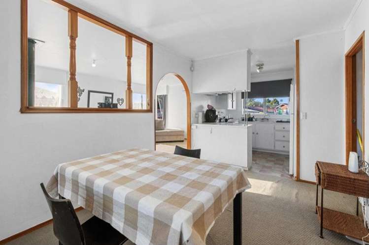 64 Sunlands Drive Manurewa_19