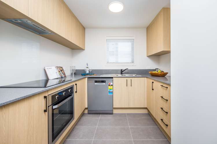 2p/27 Morning Star Place Mount Albert_5