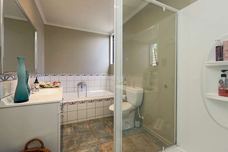 901 Harding Road Camberley_11