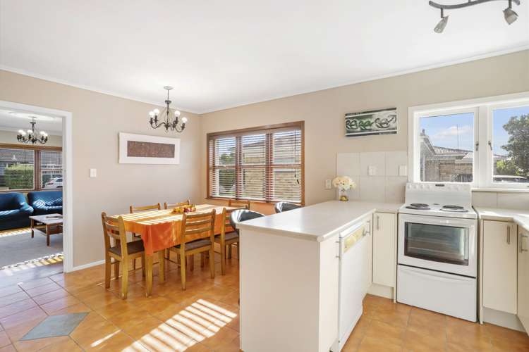 32 Edmund Hillary Avenue Papakura_3