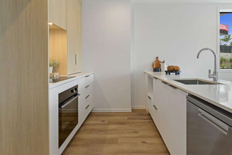 6 Rauroa Lane Hobsonville_3