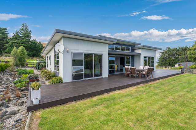 Private Catlins Lifestyle Retreat