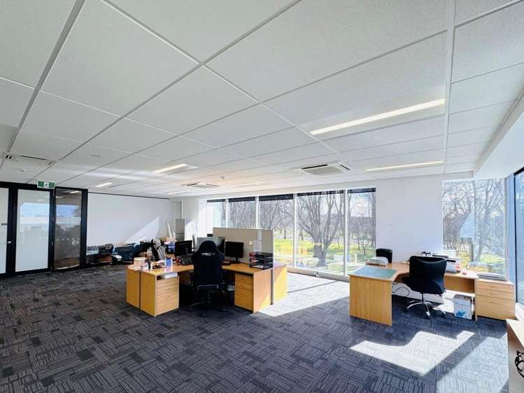 22 Moorhouse Avenue Addington_2