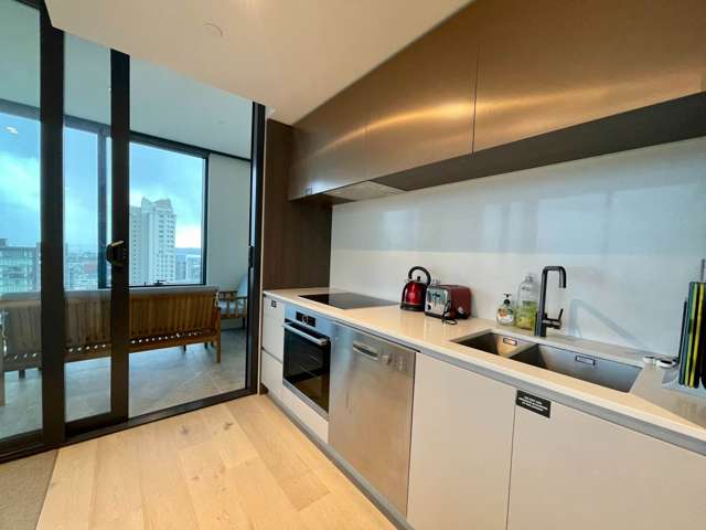 2707/10 Commerce Street City Centre_1